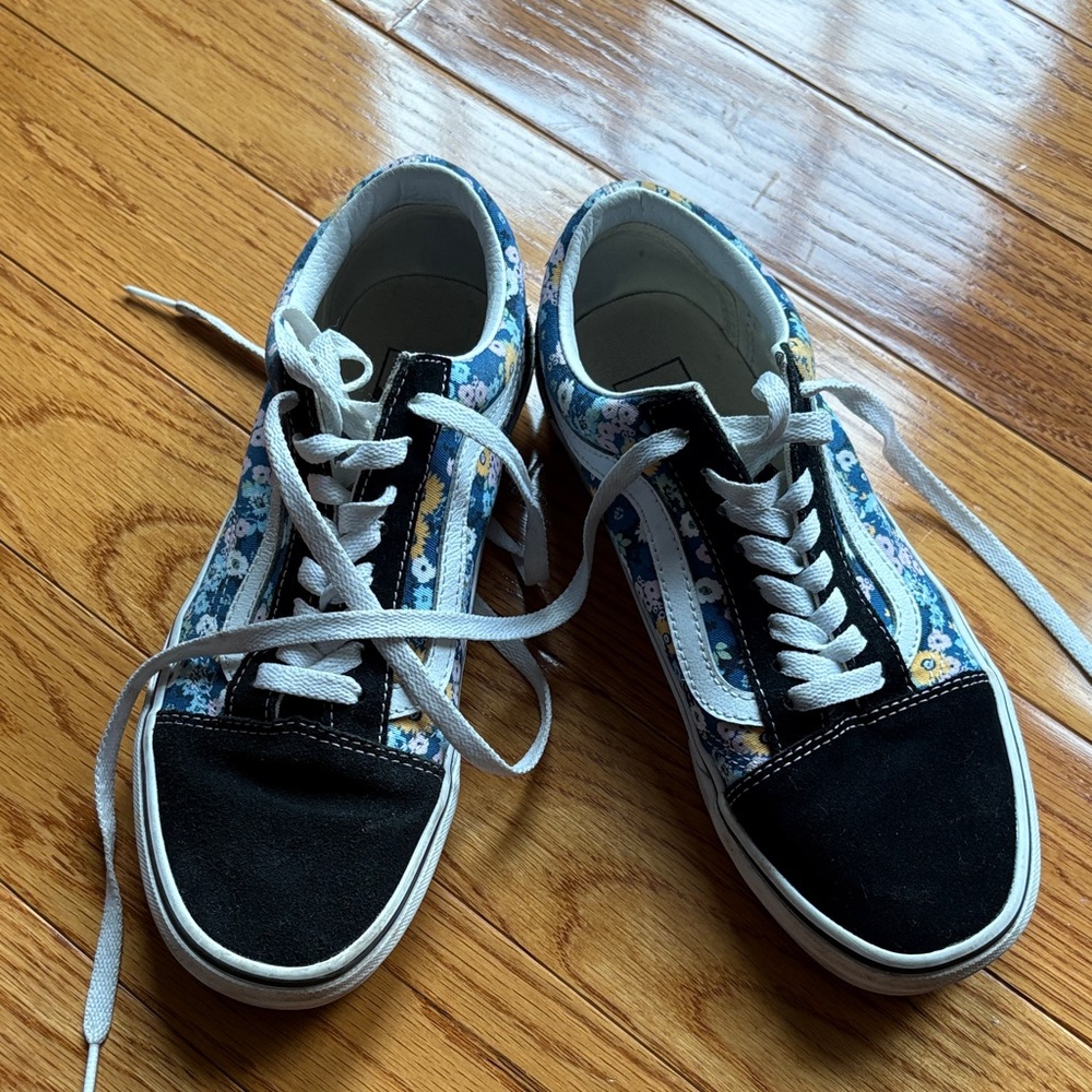 Women’s Vans - Black & Blue Floral